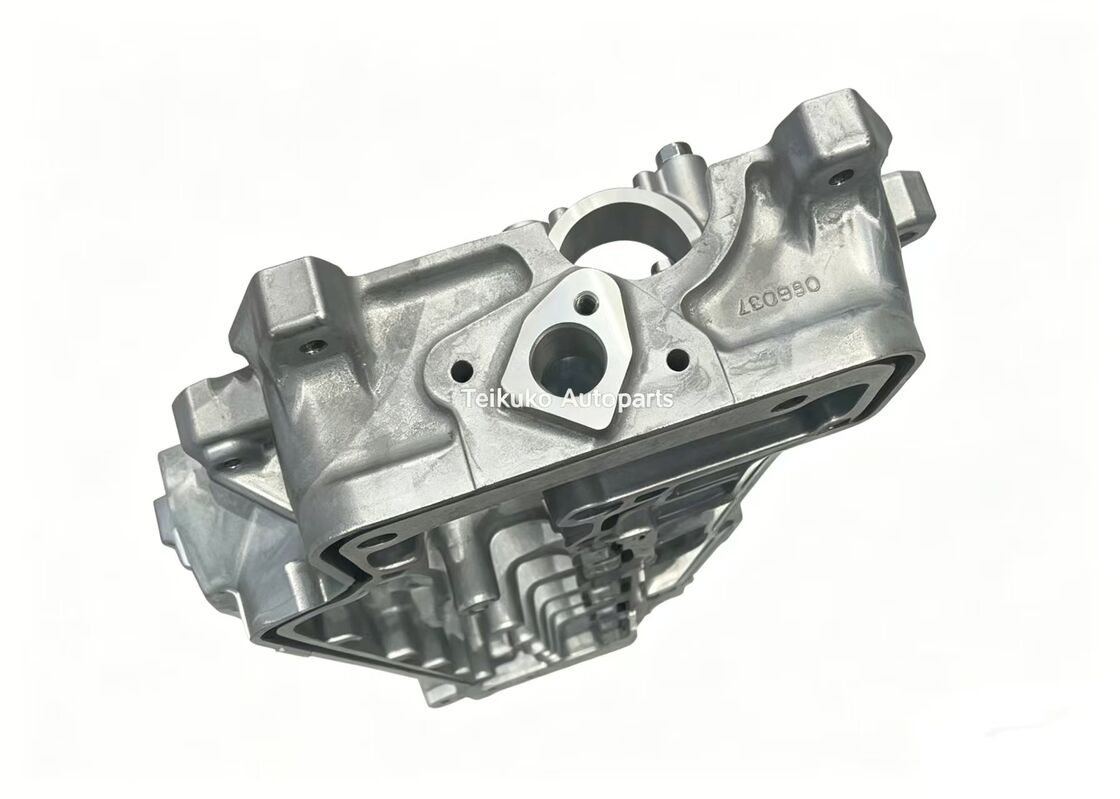 Vỏ trục cam đúc nguyên khối J08C 11103-E0230 Phụ tùng động cơ bền bỉ cho xe tải nặng